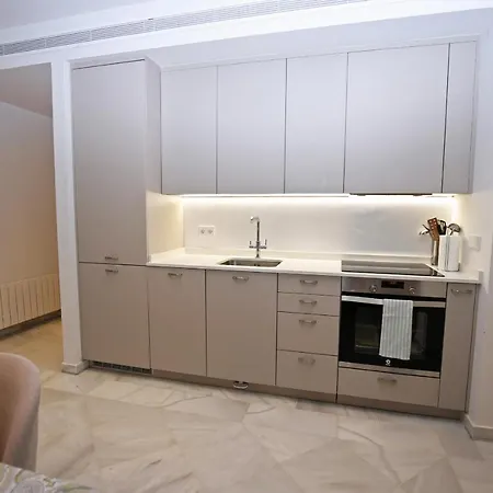 Alhambra Del Mar 3bed Apt Marbella